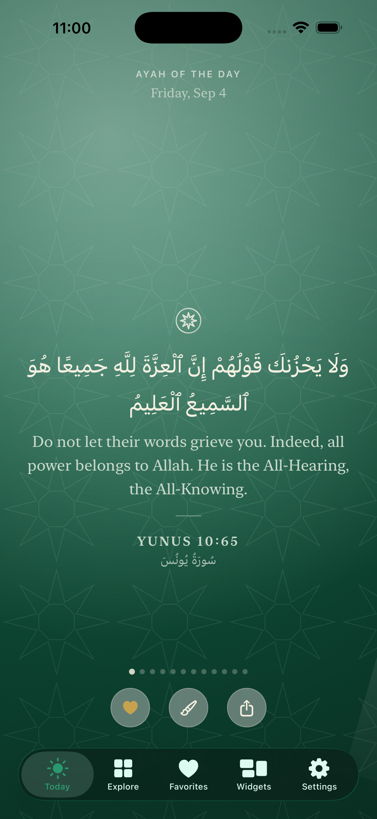 Quran Verse Widget daily ayah screen showing YUNUS 10:65 on an emerald background
